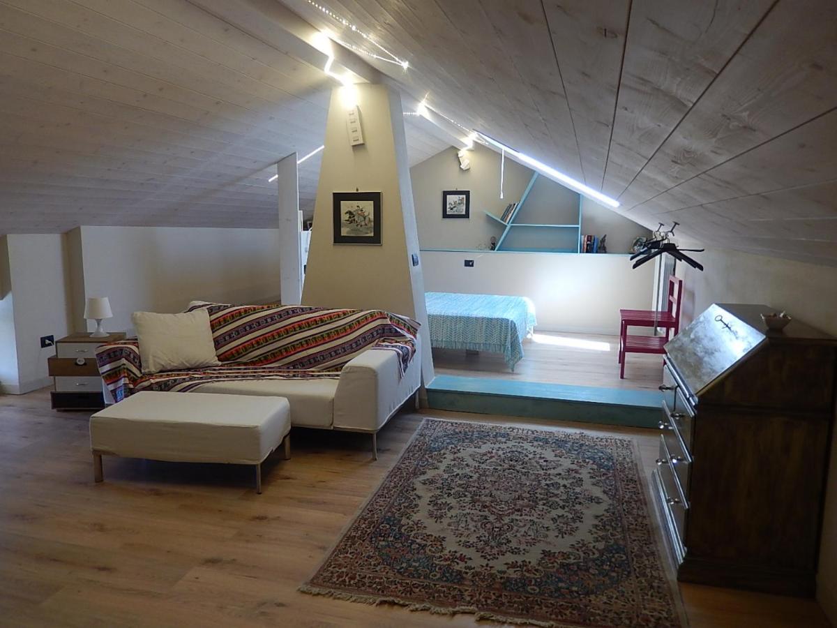 B&B Bionzo16 Calosso Dış mekan fotoğraf